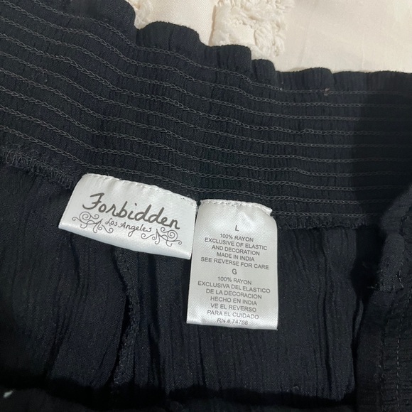 Elegant Black Flare Pants - Picture 4 of 6